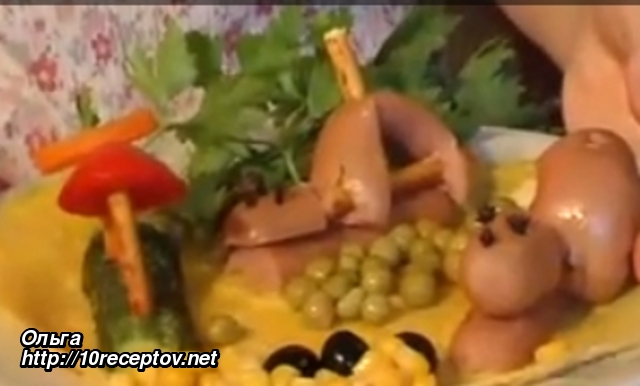 Сосисочные улитки, детский рецепт. Сосисочные улитки, детский рецепт.